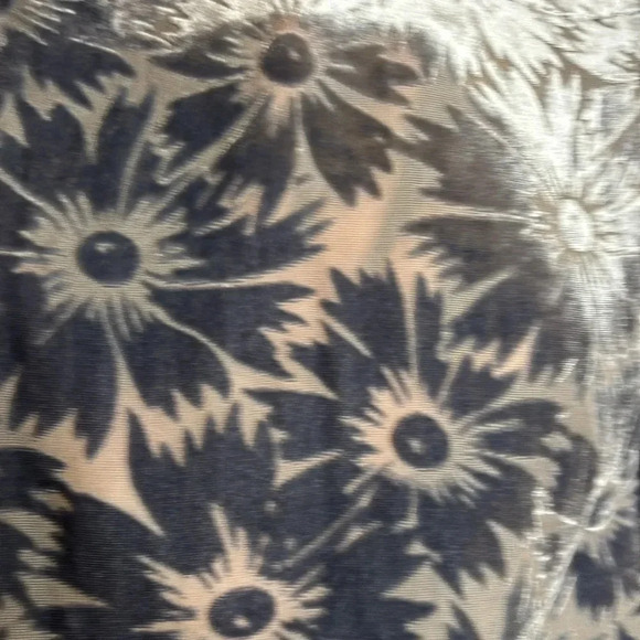 NWT PAIGE Selmah Floral Burnout Long-Sleeve Blouse size small in iced slate - Picture 12 of 12